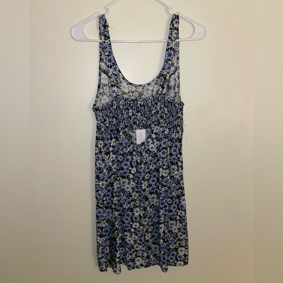 American Eagle floral dress - Picture 4 of 7